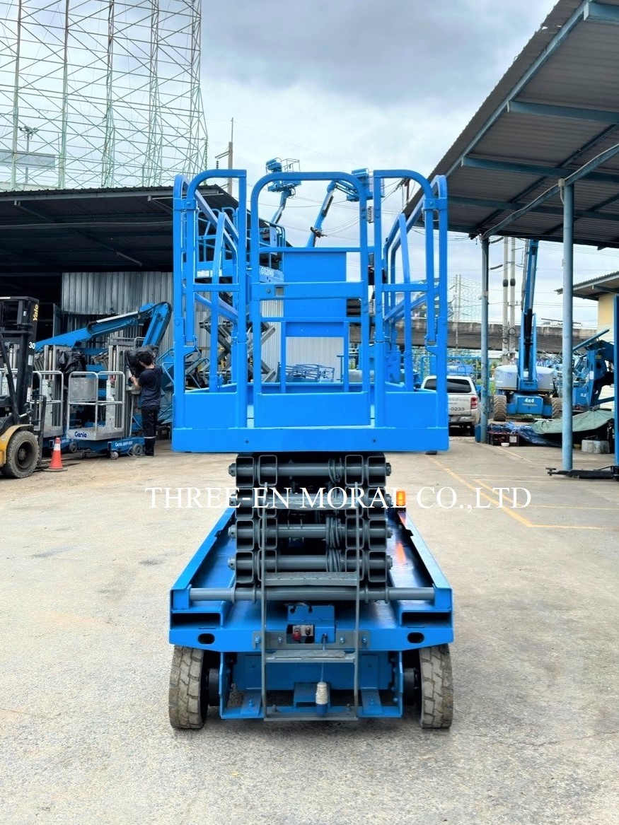 รถกระเช้า Scissor Lift Genie GS-3246